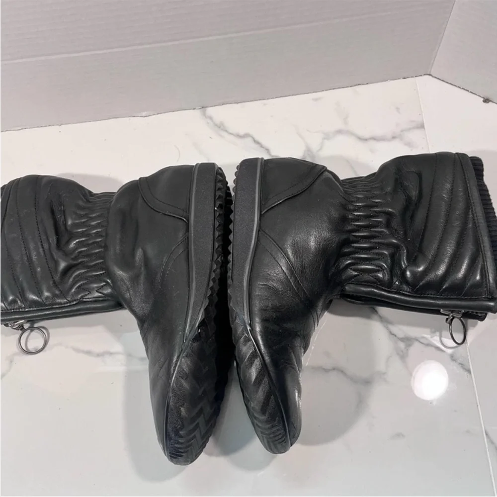 SOREL Firenzie Black Leather Ankle Boots Women’s Size 7.5 Winter Zip Waterproof